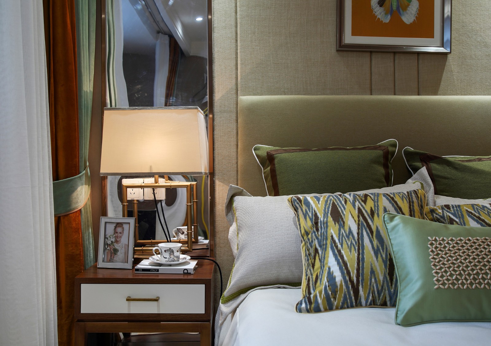 龍湖九里晴川-現(xiàn)代簡約-臥室設計效果圖