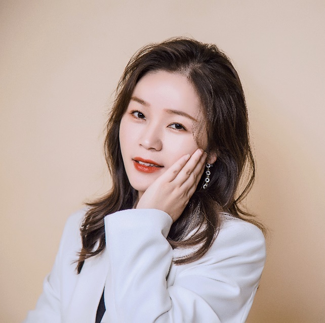  柯苗 設(shè)計(jì)師